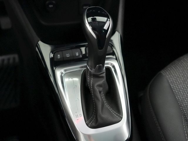 Crossland ELEGANCE AT+NAVI+RÜCKFAHRKAMERA+SITZ-/