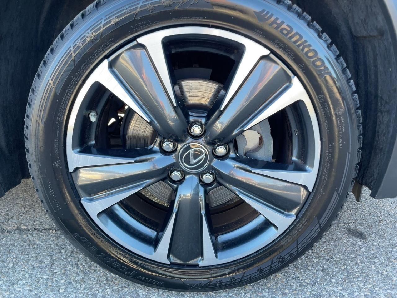 Fahrzeugabbildung Lexus UX 250h Style Edition