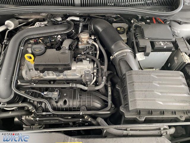 Taigo 1.0 TSI Basis CONNECT KLIMA PDC LED