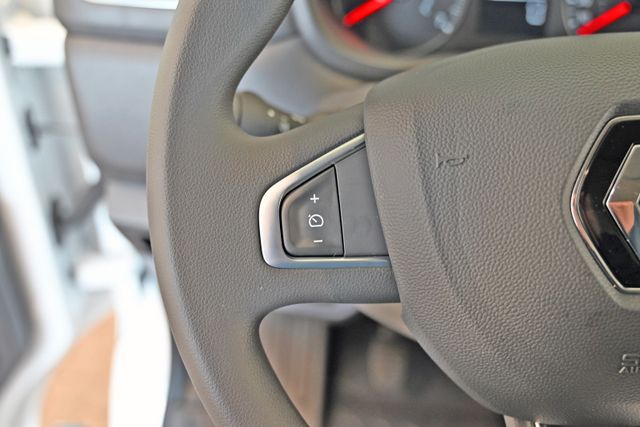 Fahrzeugabbildung Renault Master dCi 150 PS L3H2 Komfort EZ 04/23 #23T202