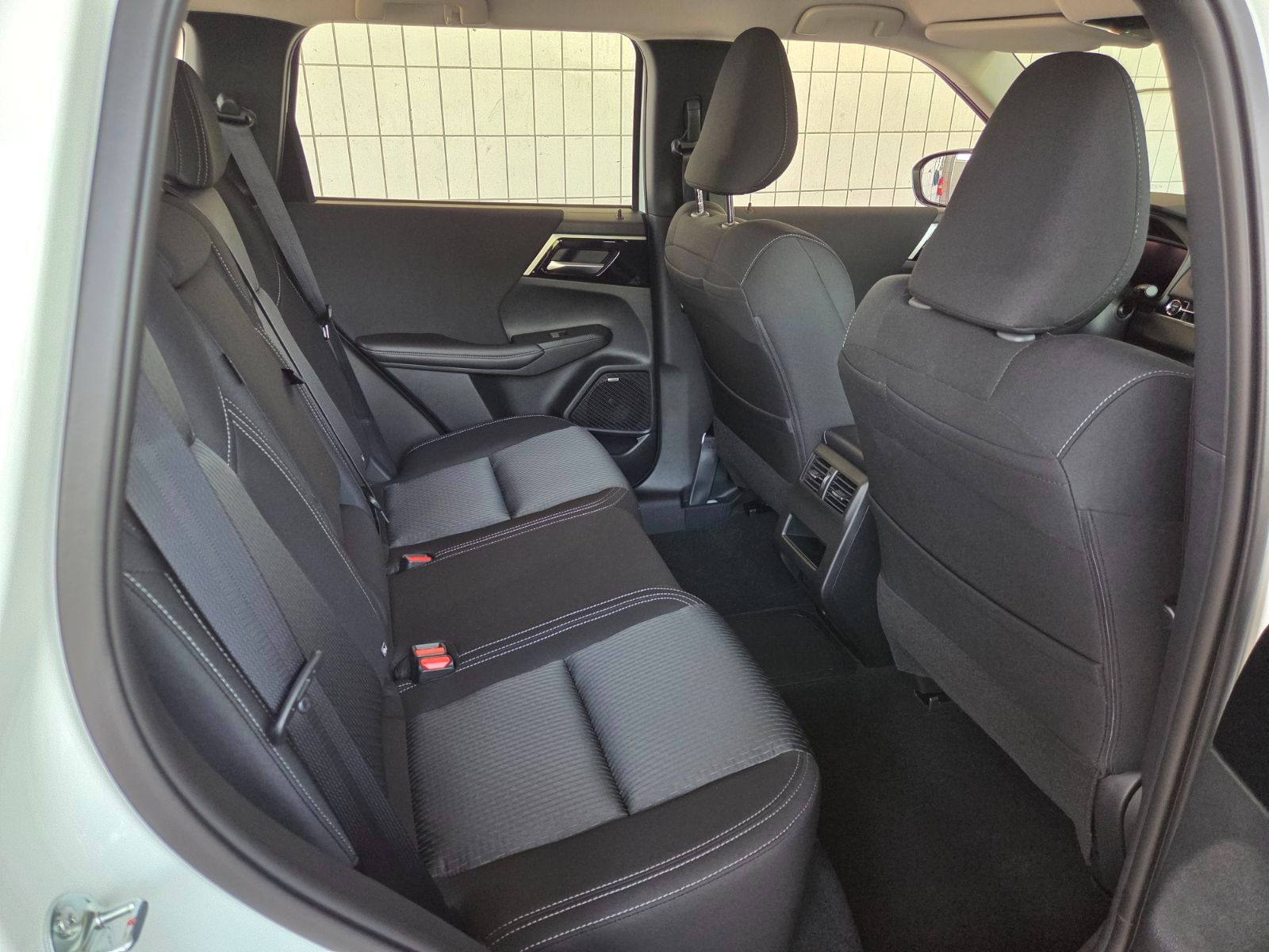 Mitsubishi Outlander - Bild 12