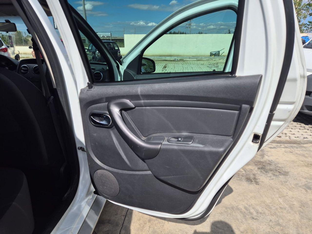 Dacia Duster 2015 — фото 6