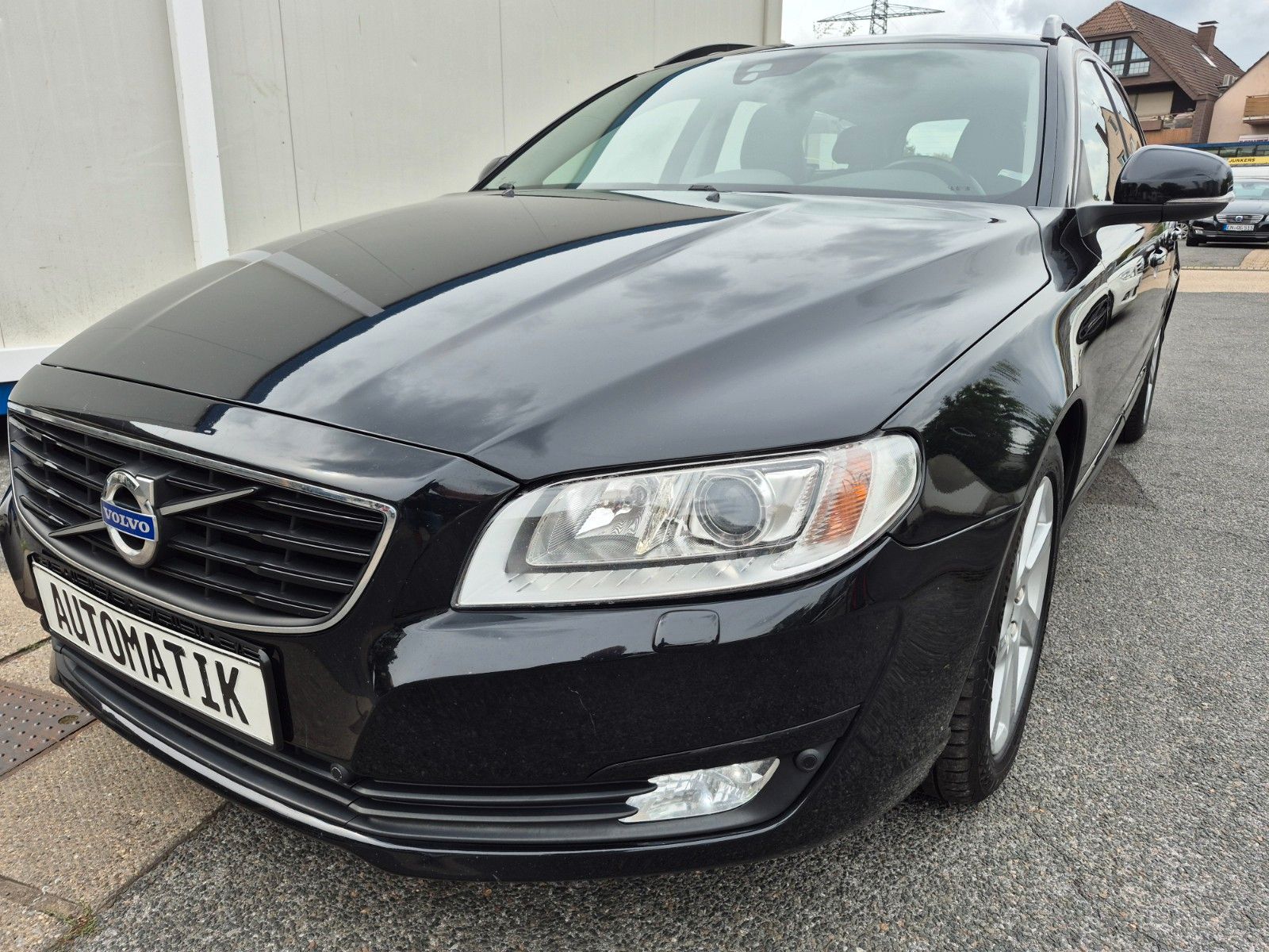 Volvo V70 D4 Summum Geartronic AHK TÜV NEU