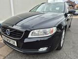 Volvo V70 D4 Summum Geartronic AHK TÜV NEU - Volvo V70: Allradantrieb