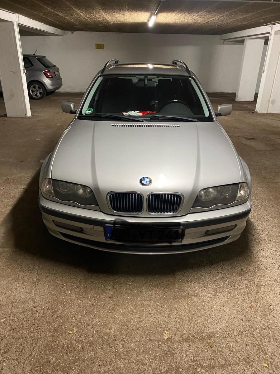 BMW 320