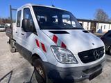 Mercedes-Benz Sprinter II Pritsche/DoKa 513 Kipper - Mercedes-Benz Sprinter aus 2010: Van