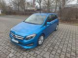 Mercedes-Benz B 200 Urban, Navi, Blau, sehr gepflegt, - gebrauchte Mercedes-Benz B 200 aus dem Jahr 2015