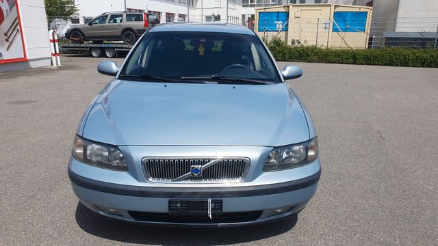 Volvo V70 2.0 T "7-Sitzer + Schalter + Tüv + ZR  neu"