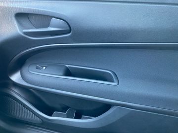 Fiat 600 1.2 Turbo Street Edition KeyLess+LED+Kamera