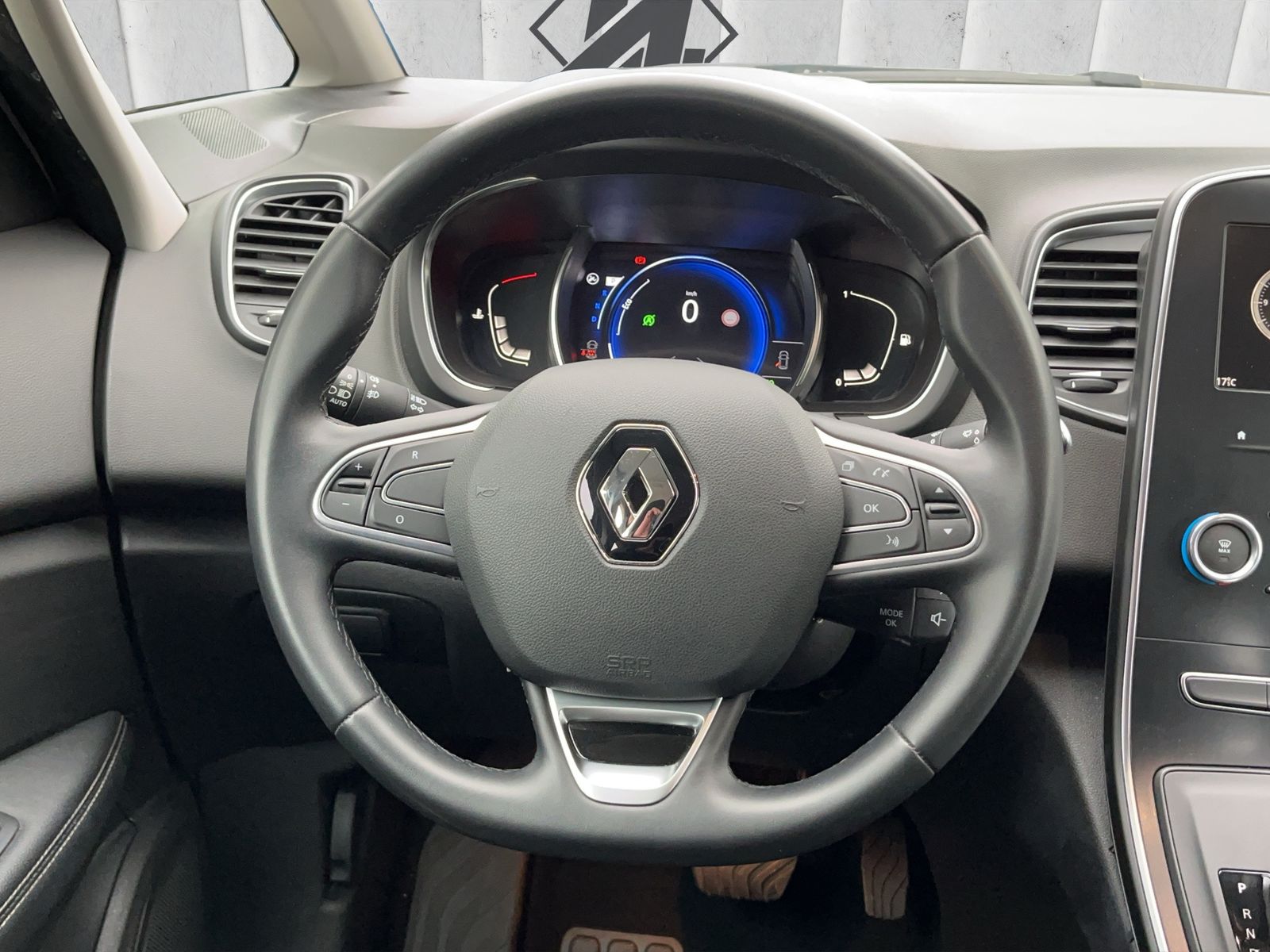Fahrzeugabbildung Renault Grand Scenic *7-Sitzer*Navi*Kamera*PDC*Keyless**