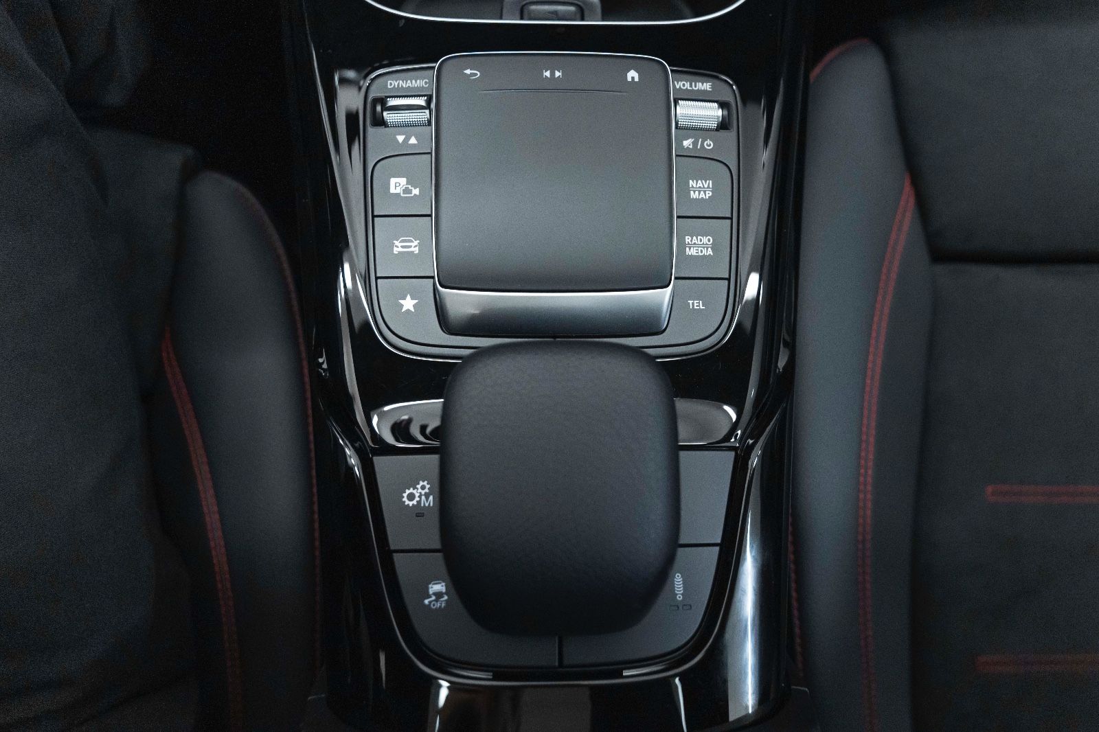 Fahrzeugabbildung Mercedes-Benz CLA 45 AMG 4MATIC 360° LED ALC AMBIENTE SZH NAV