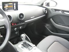 Fahrzeugabbildung Audi A3 Lim. 1.5 TFSI S-TRONIC NAVI/SHZ/TEMP./XENON