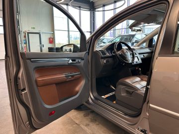 Volkswagen Touran Highline *AHK*Xenon*DAB*Klima*Navi*Kamera