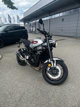 Yamaha XSR 900 mit 1 Jahr Gewährl.  - YAMAHA X