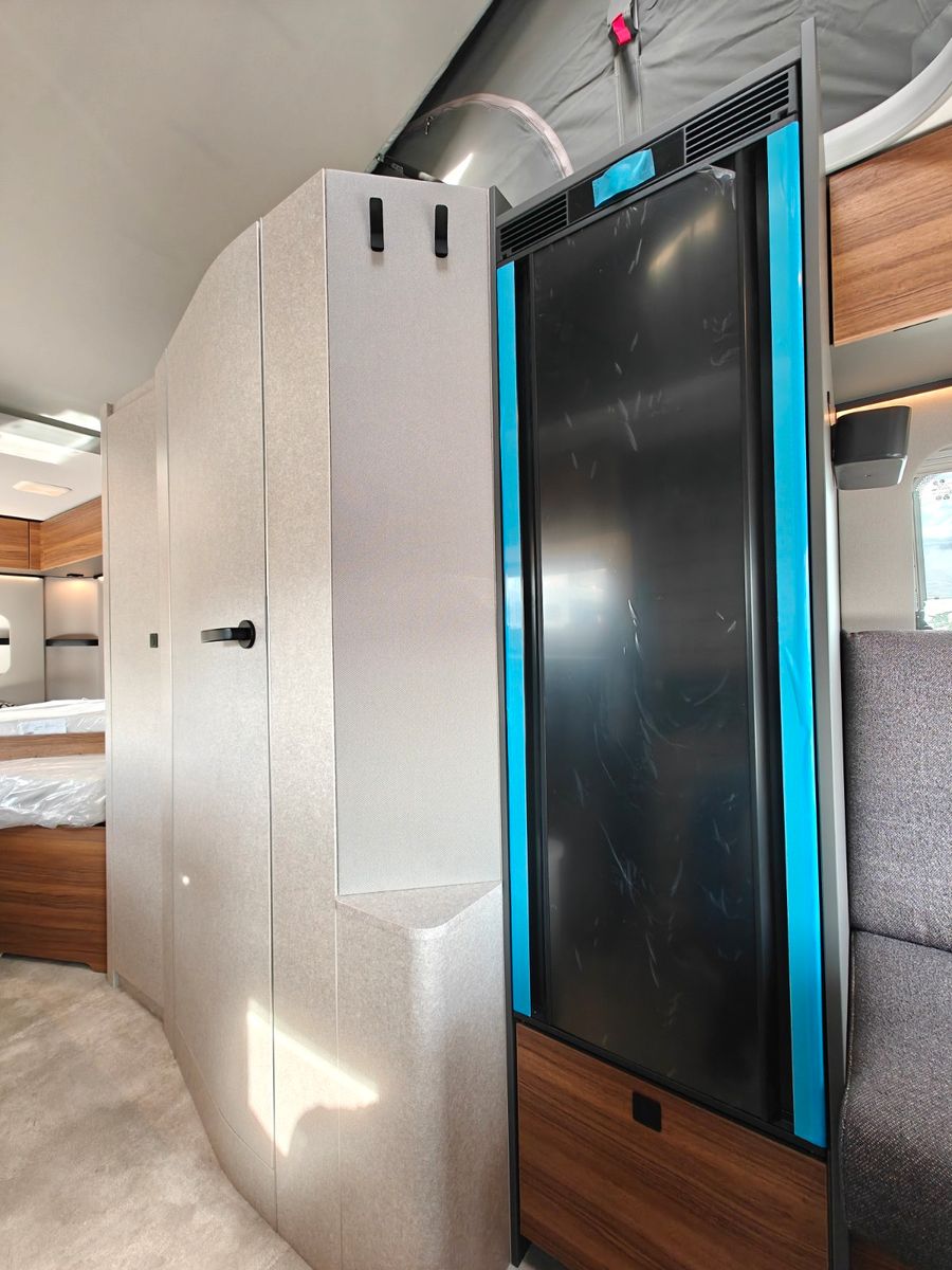 Fahrzeugabbildung HYMER / ERIBA / HYMERCAR Feeling 442 2026