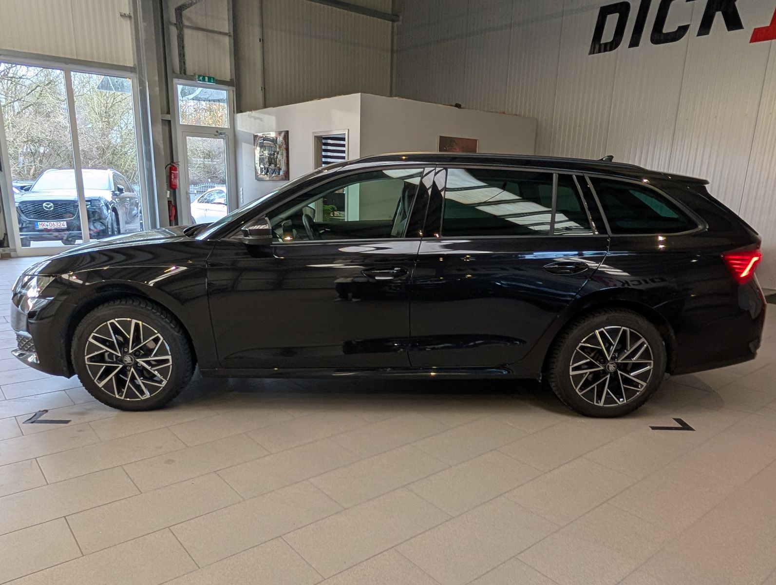 Fahrzeugabbildung SKODA Octavia 1.5 TSI mHEV DSG ACC Style-Paket AHK 17"