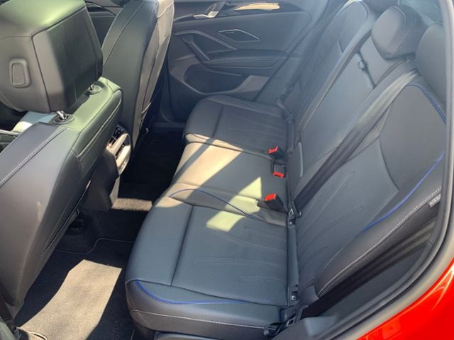 Fahrzeugabbildung Volkswagen Tiguan 2,0 TDI DSG 4MOTION R-LINE LEDER HUD PANO