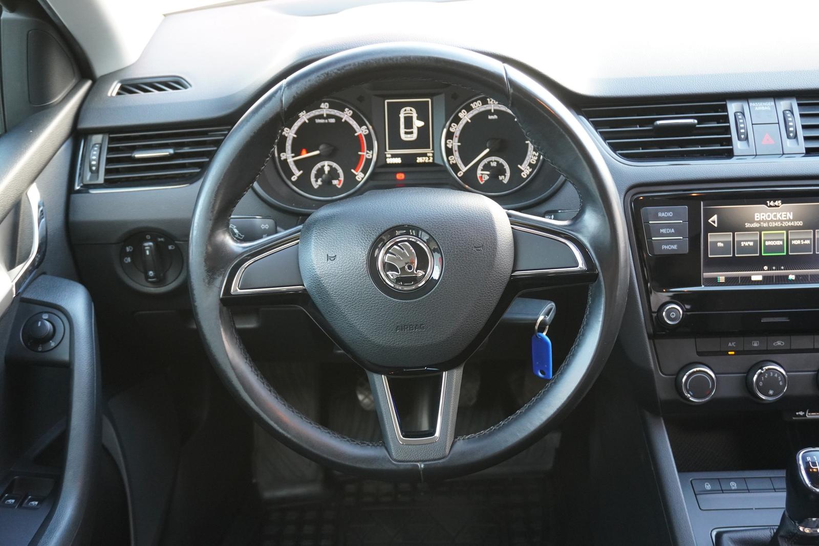 Skoda Octavia Combi 1.4 16V TSI Active Klima PDC AHK