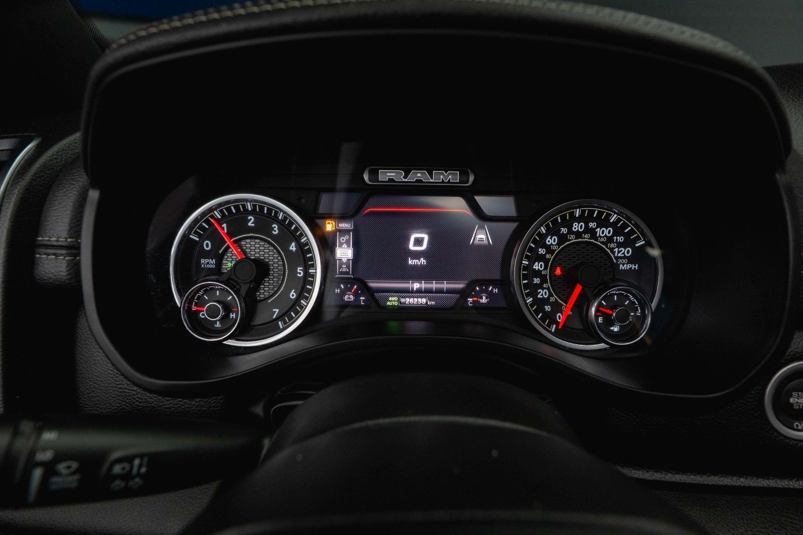 Fahrzeugabbildung Dodge RAM 3.0 MY 25 TWIN TURBO LARAMIE Night Pano ACC