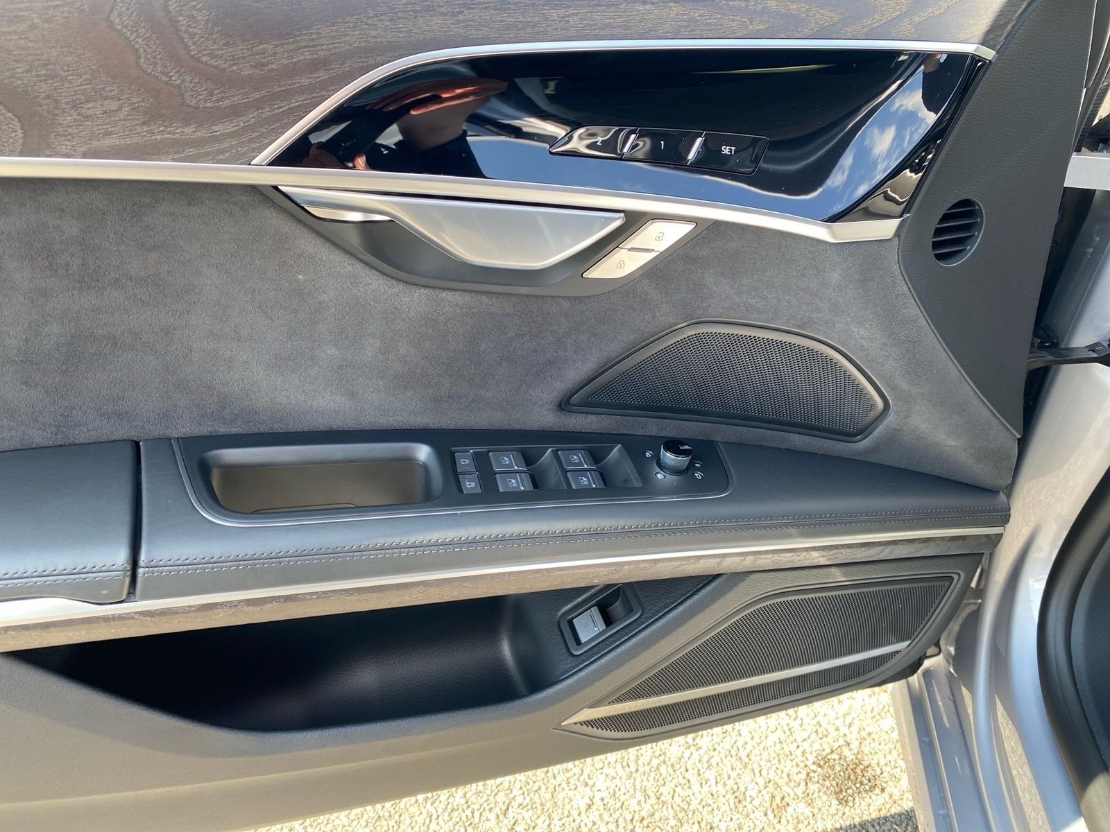 Audi A8 - Bild 12