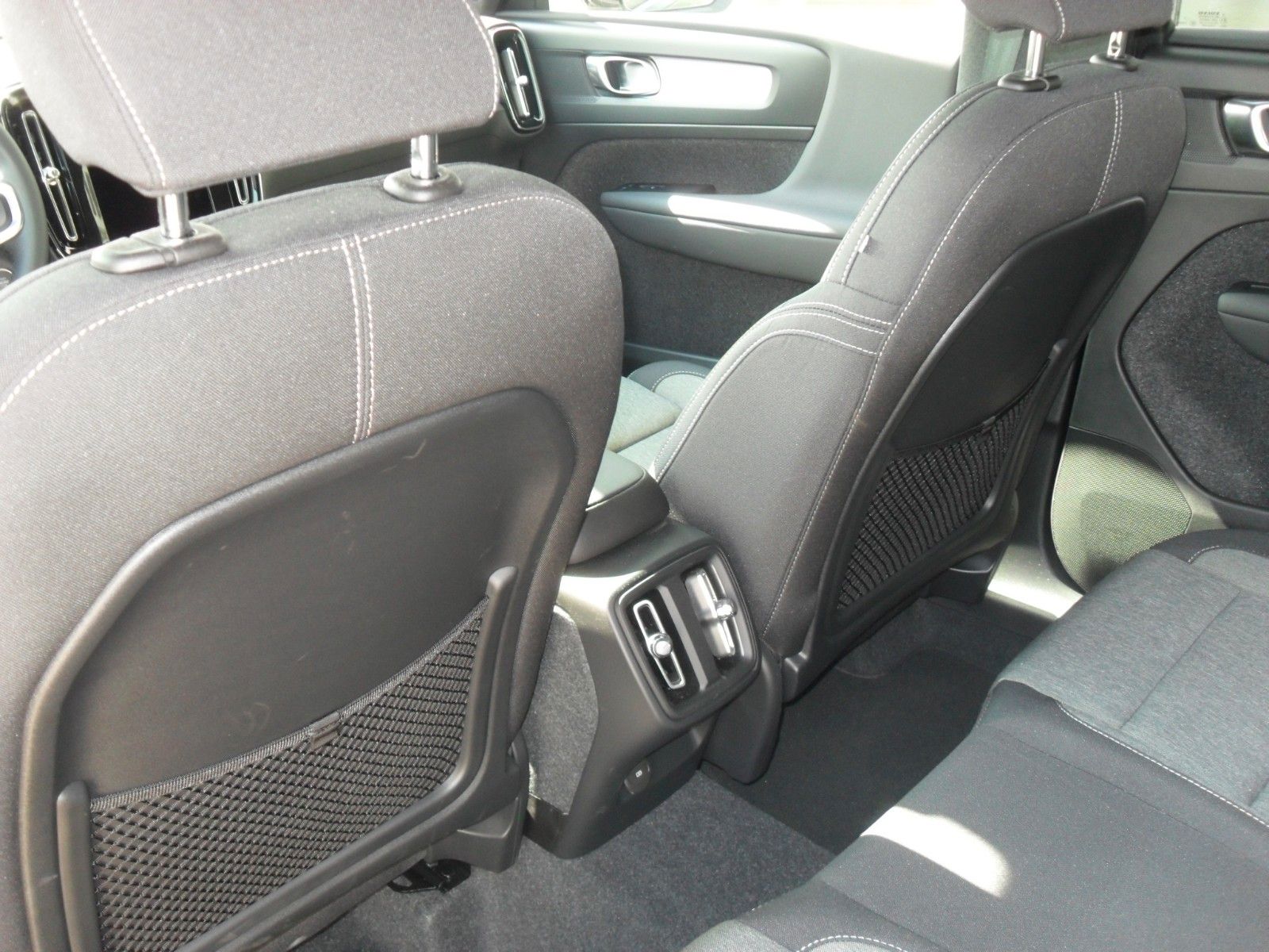 Fahrzeugabbildung Volvo XC 40 B4 Core