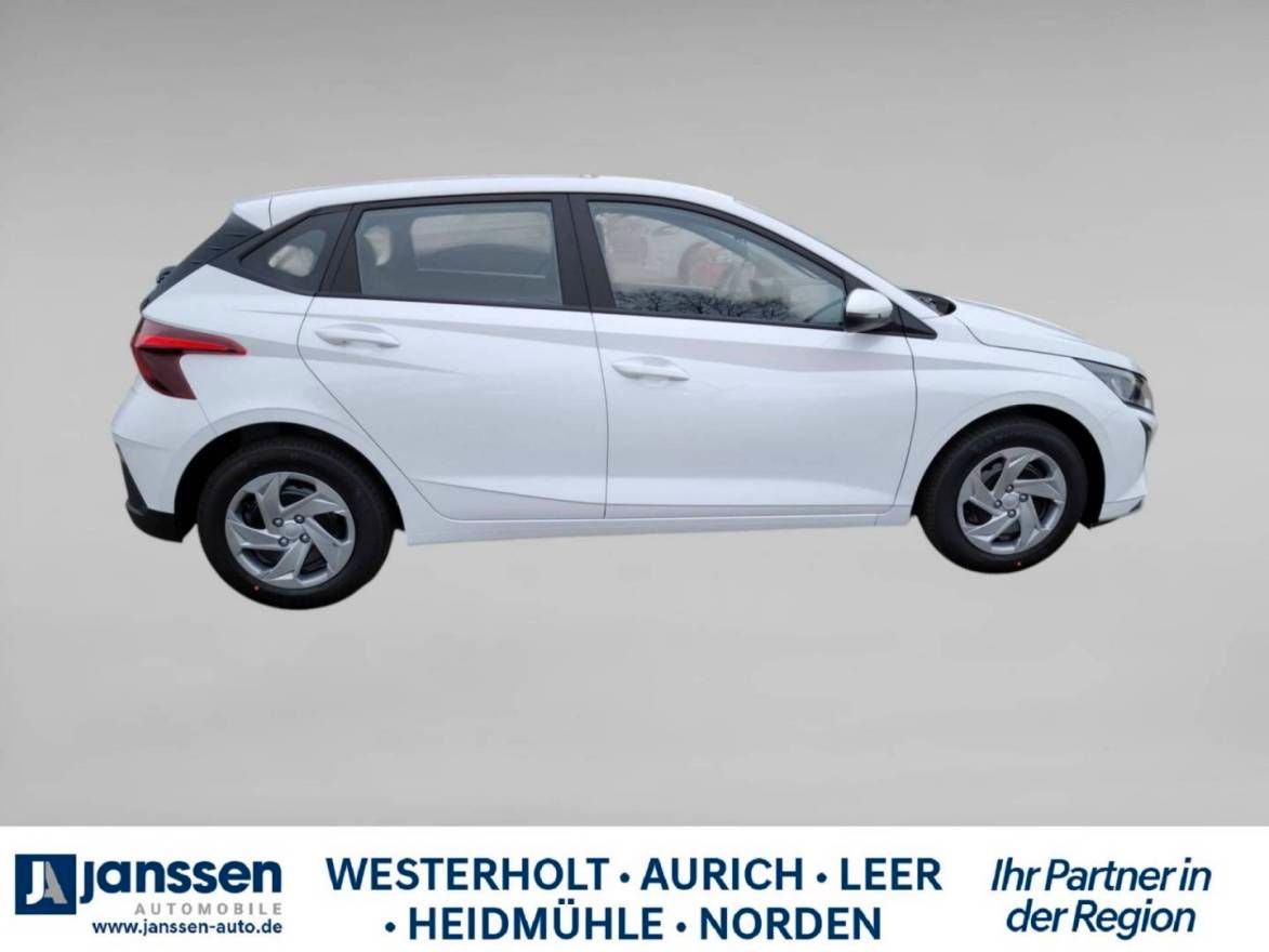 Fahrzeugabbildung Hyundai i20 Select Funktionspaket PDC Navi Rückfahrkamer