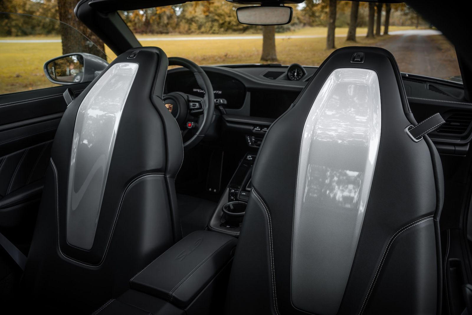 Fahrzeugabbildung Porsche 911 992 .2 Targa 4 GTS T-Hyb. BURMESTER|LIFT|930