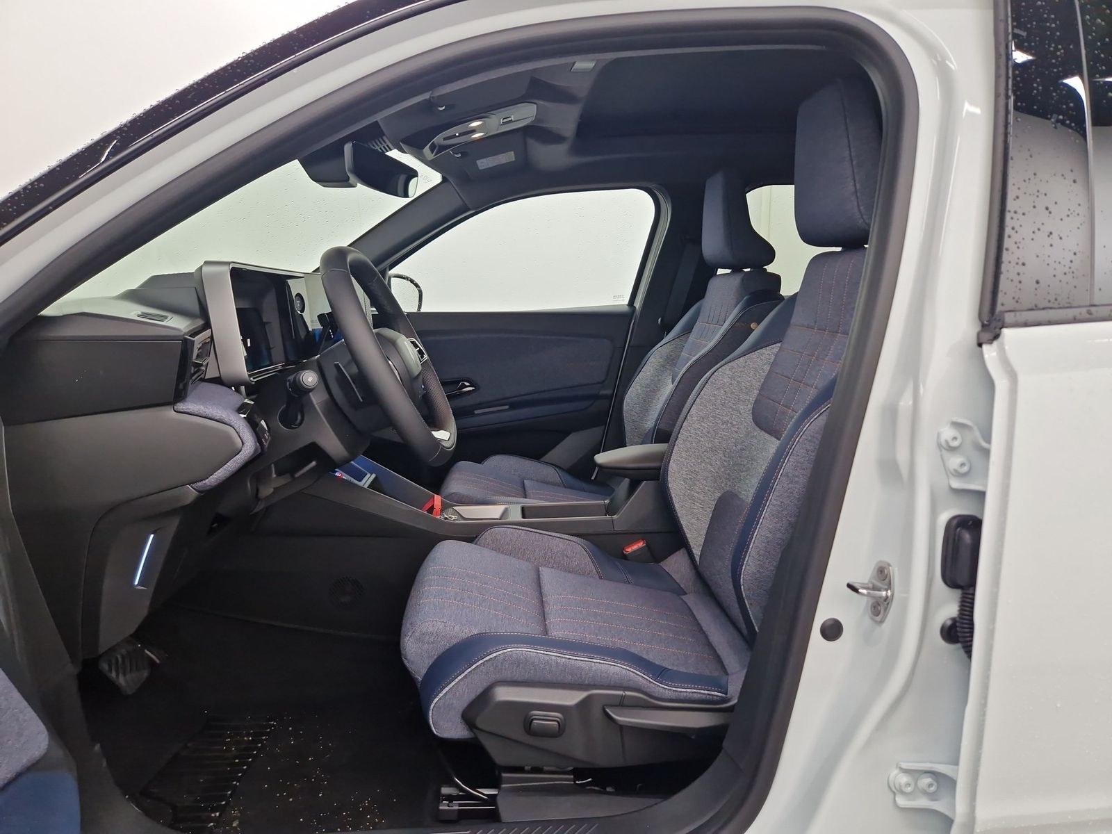RENAULT R 4 E-Tech Techno plein sud 150 Comfort Range – Bild 8