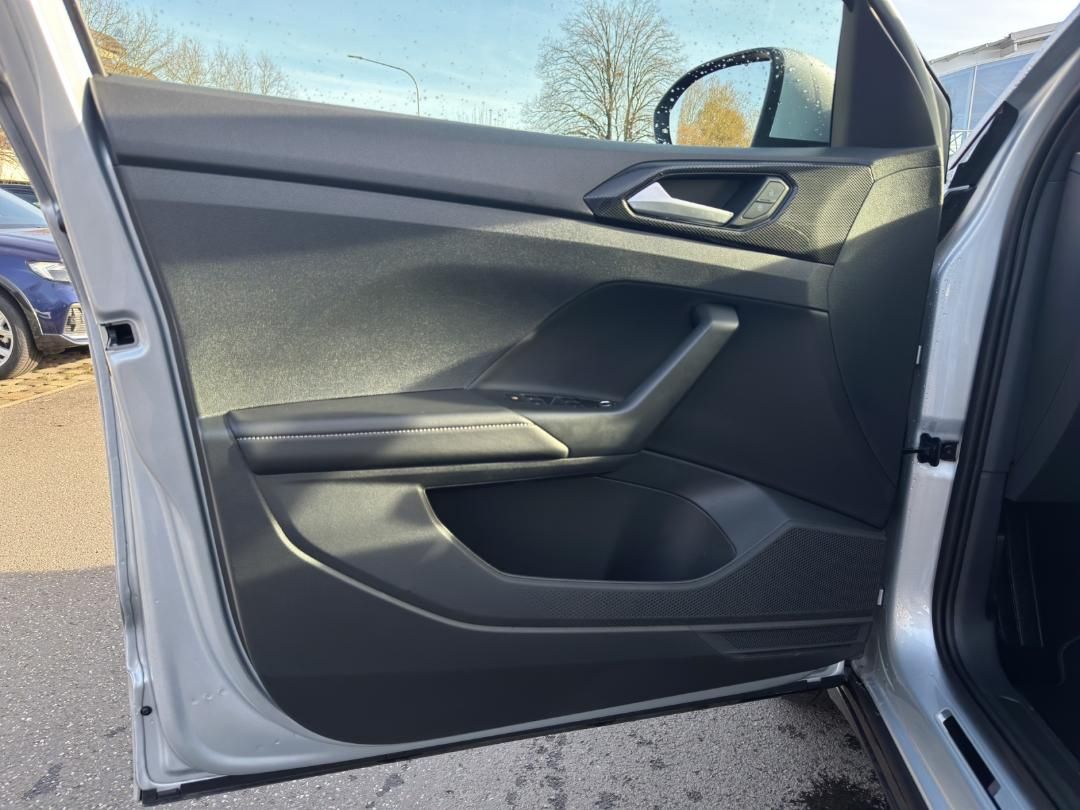 Fahrzeugabbildung Volkswagen T-Cross R-Line 1.5 TSI DSG