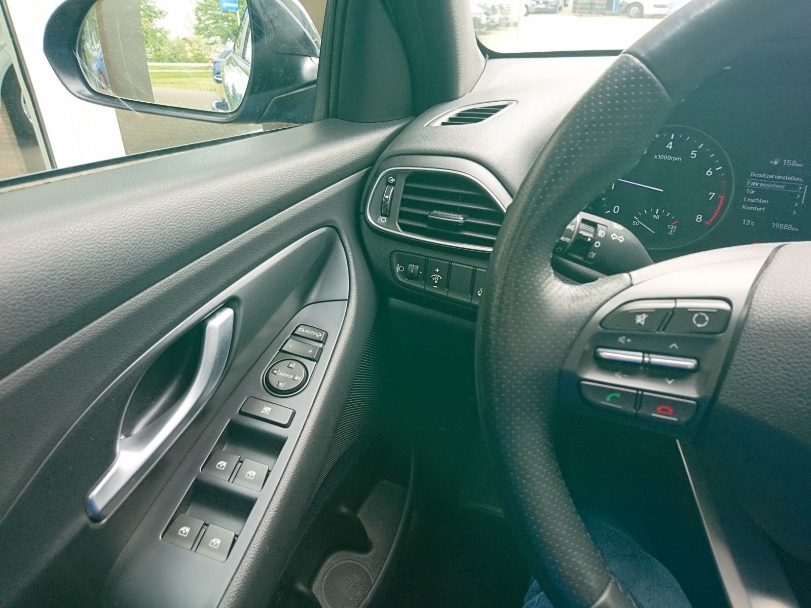 Fahrzeugabbildung Hyundai i30 1.0 T-GDi Passion Klima PDC 16"Alu RFK
