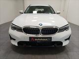 BMW 3er - 330e Sport Line AHK|Sitzhzg.|Navi|PDC - BMW 330 in Frankfurt (Main)