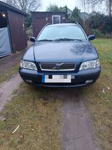 Volvo V40 1.8 Comfort Comfort - gebrauchte Volvo V40 aus dem Jahr 2001