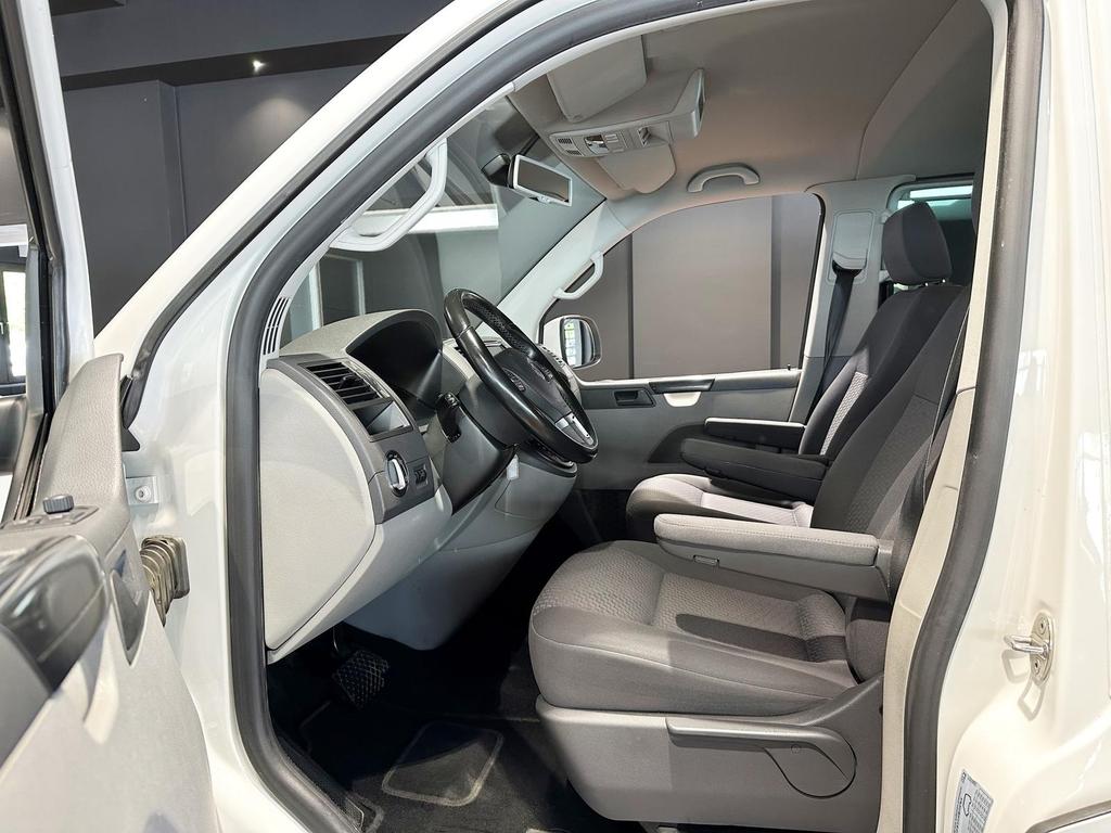 Volkswagen T5 Caravelle