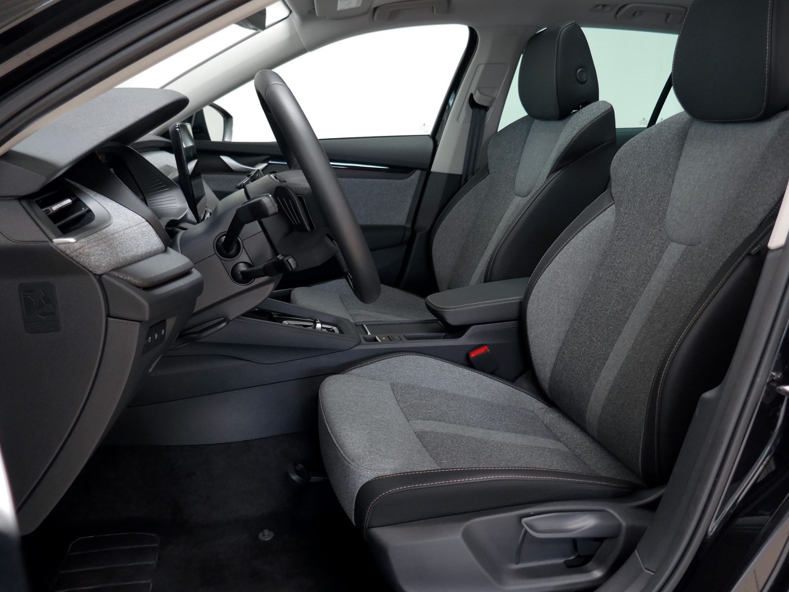 Fahrzeugabbildung SKODA Octavia Combi Tour 2.0 TDI | LED RFK ACC Navi