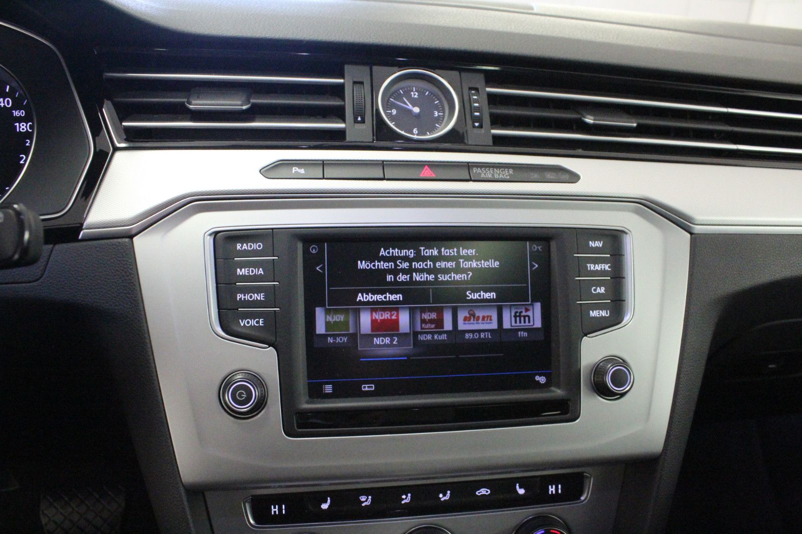 Fahrzeugabbildung Volkswagen Passat Variant 1.8 TSI DSG Comfortline Variant