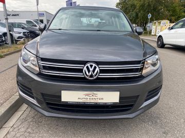 Volkswagen Tiguan - 2