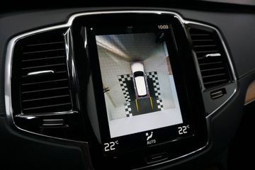 Volvo XC90 - 11