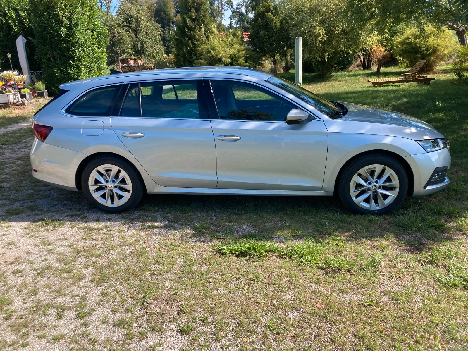 Skoda Octavia Combi Style 4x4 / LED / HuD / WR / ACC