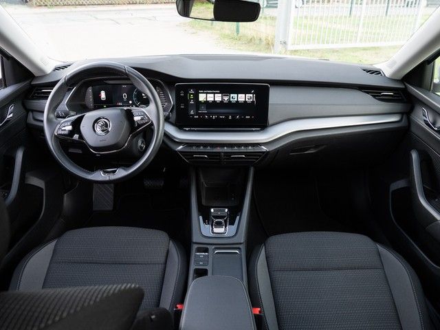 Octavia Combi 2.0 TDI Ambition DSG AHK+LED+NAVI