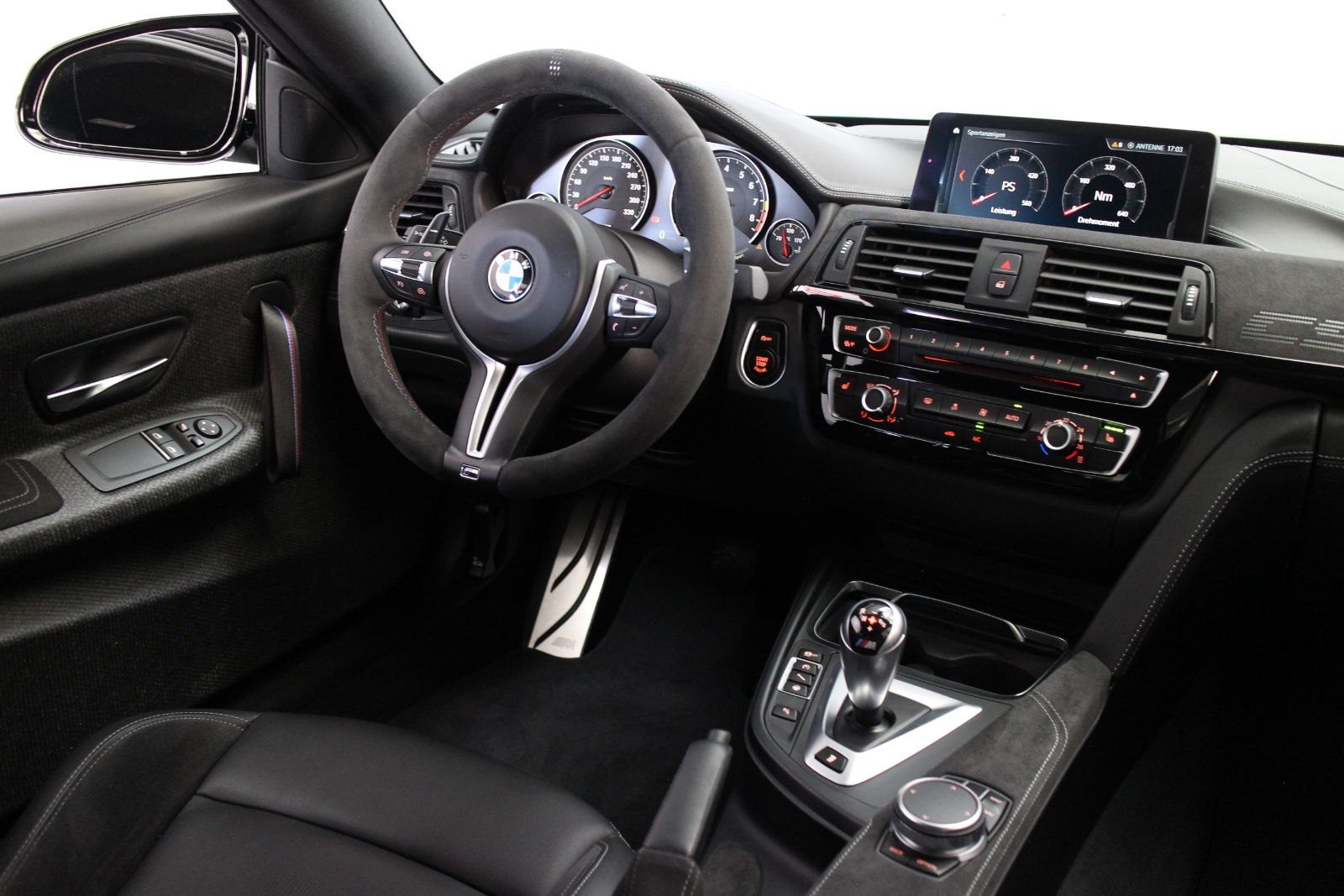 BMW M4 CS Head-Up M Driver's foto 23