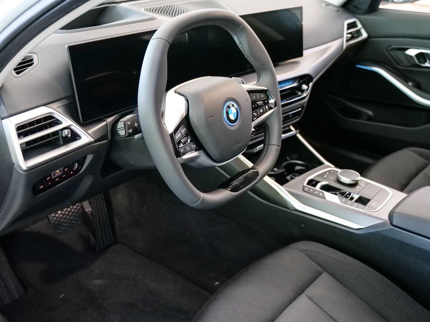 BMW 330 - Bild 8