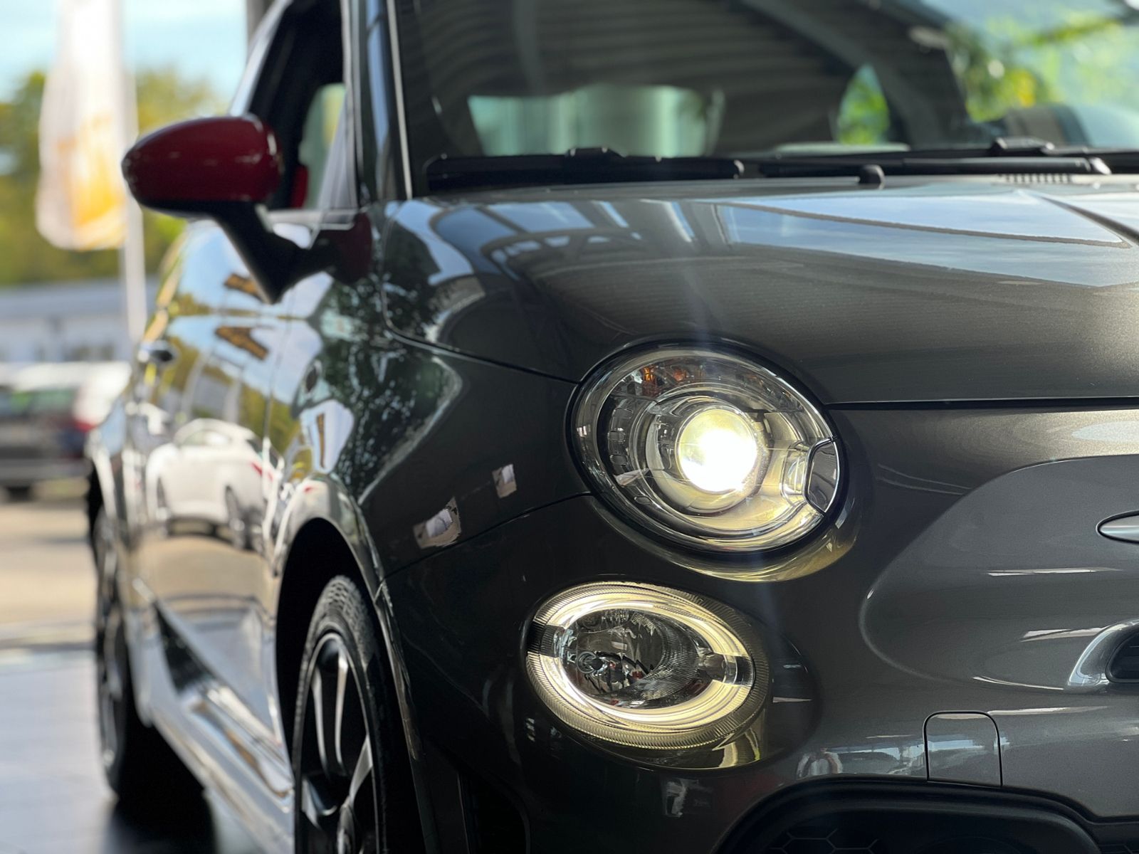 Fahrzeugabbildung Abarth 595 Skydome PANO XEN NAV SHZ PDC ALU