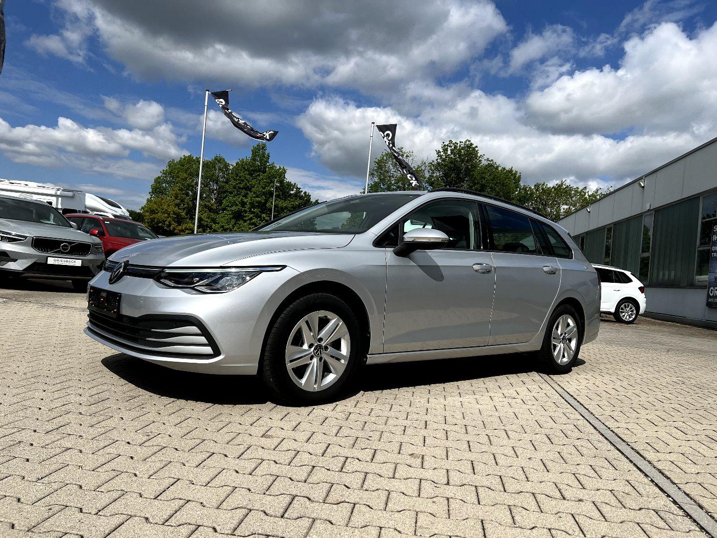 Volkswagen Golf VIII Variant 2.0 TDI Life *LED Navi Sitzh.*