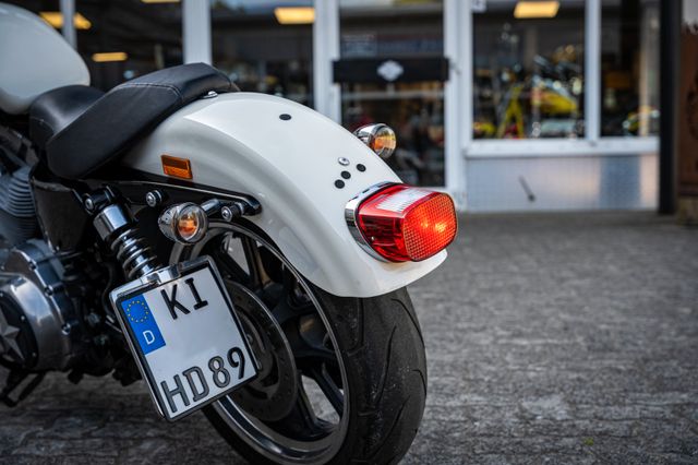 Fahrzeugabbildung Harley-Davidson XL883L SUPERLOW SPORTSTER - JEKILL&HYDE -