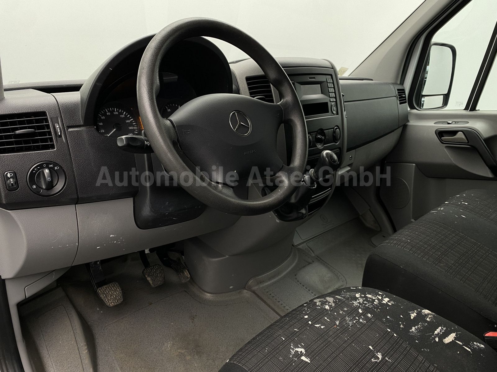 Fahrzeugabbildung Mercedes-Benz Sprinter 314 AHK+1.HAND+3-SITZER 0211