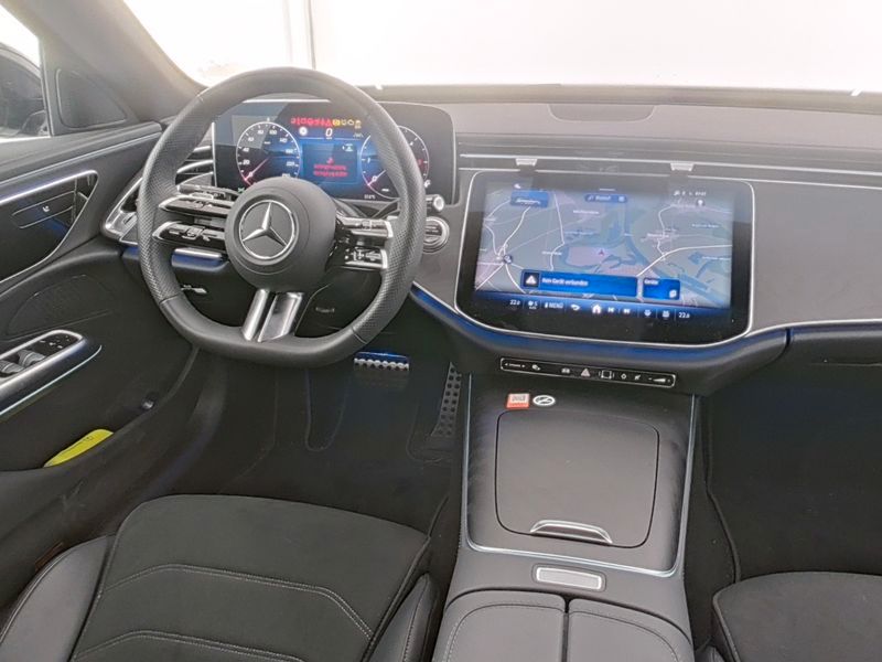 MERCEDES-BENZ E-Class 2026