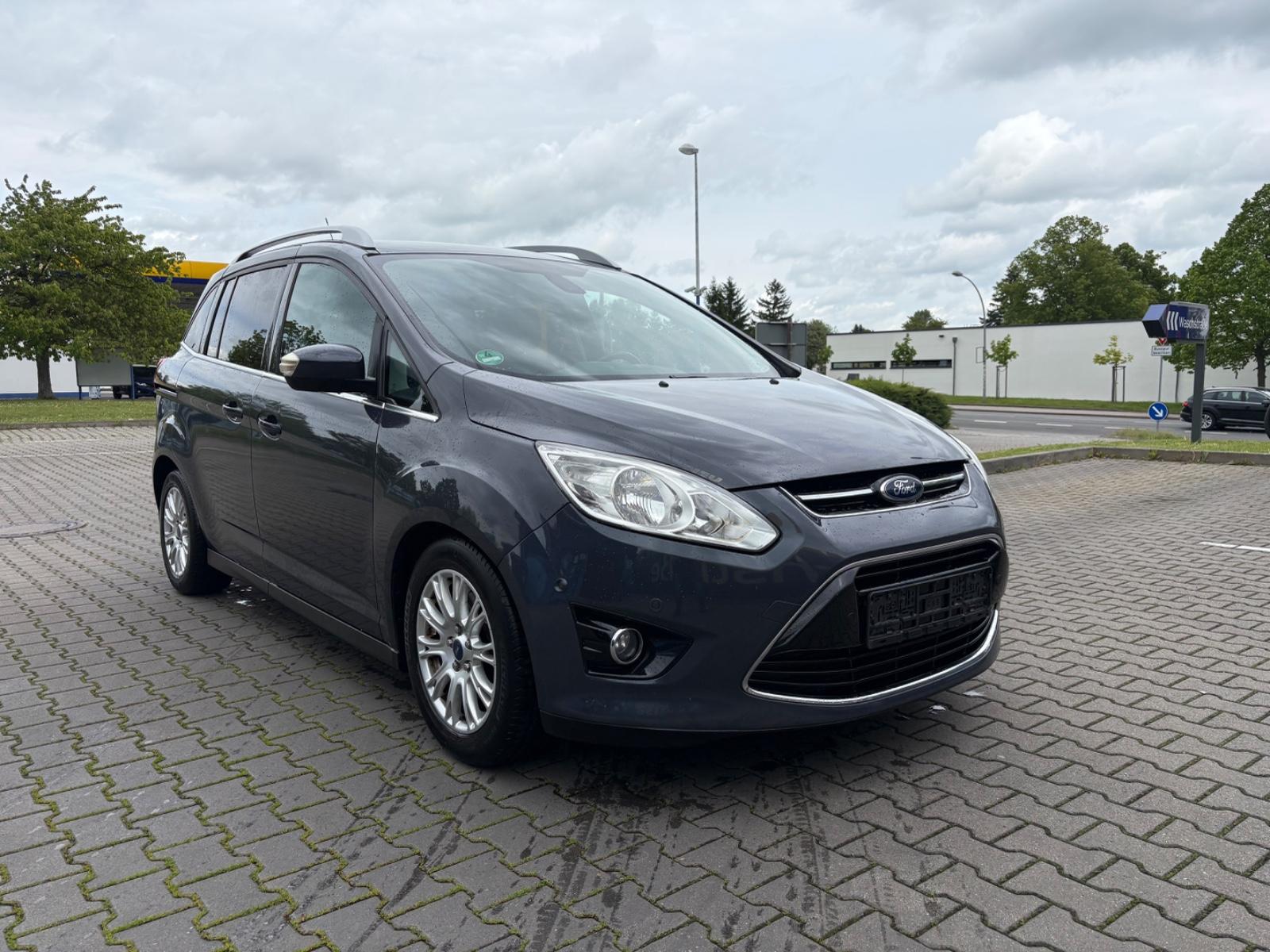 Ford Grand C-Max 1,6 EcoBoost 110kW Titanium