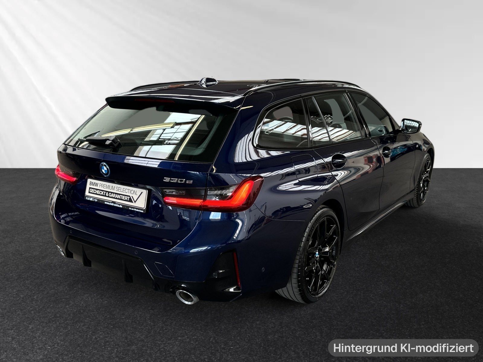 BMW 330e Touring M Sport AHK Pano Harman Kardon foto 3