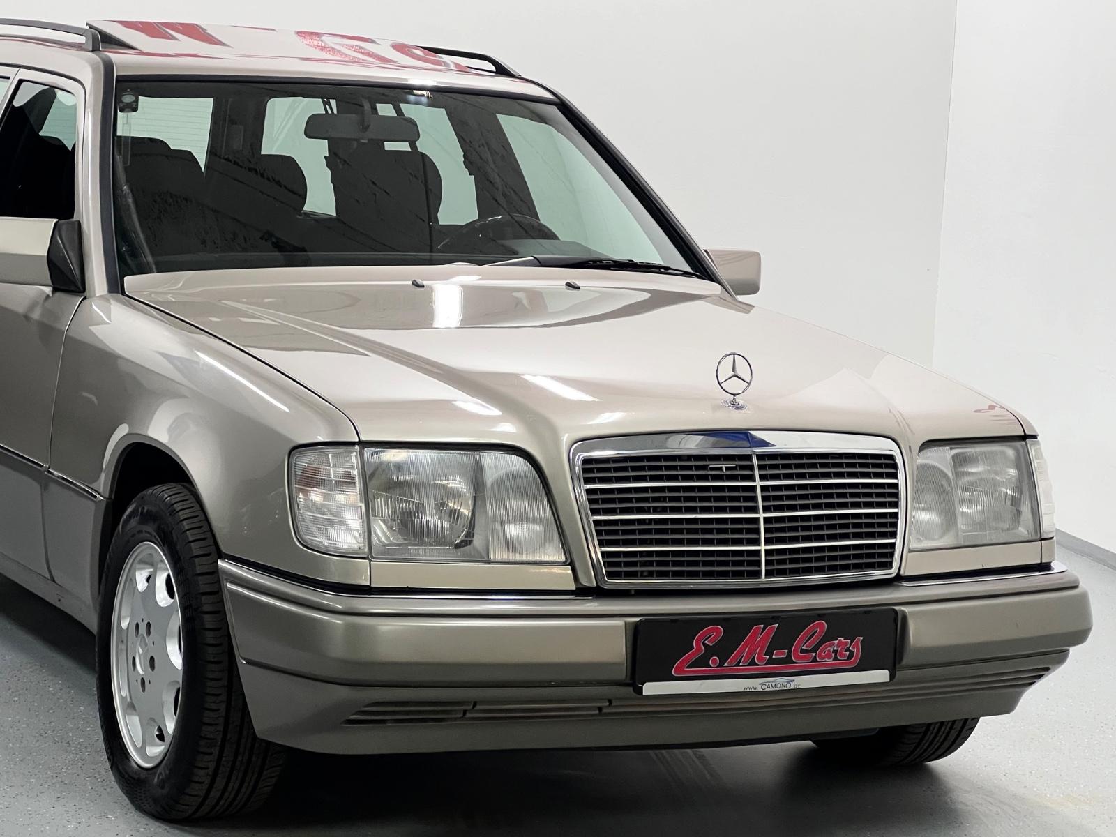 Mercedes-Benz E 320 T-Model*Schalter*7 Sitzer*D-KFZ*Top Gepfl.