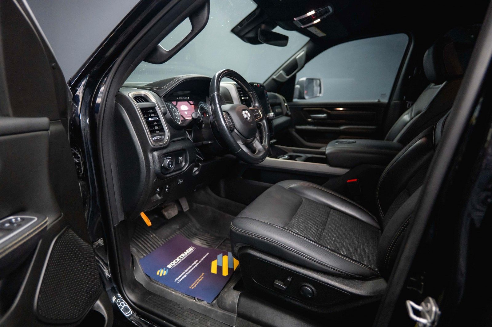 Fahrzeugabbildung Dodge RAM 5.7 V8 HEMI 4x4 Offroad BLACK EDITION  LPG